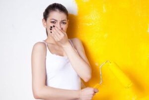 Cómo deshacerse del olor a pintura en su hogar